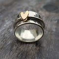 Anello Vintage Argento con Cuore Dorato