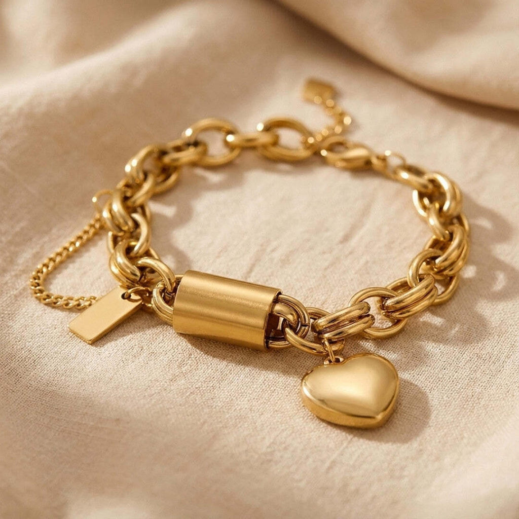 Bracciale a Maglie Dorato con Cuore