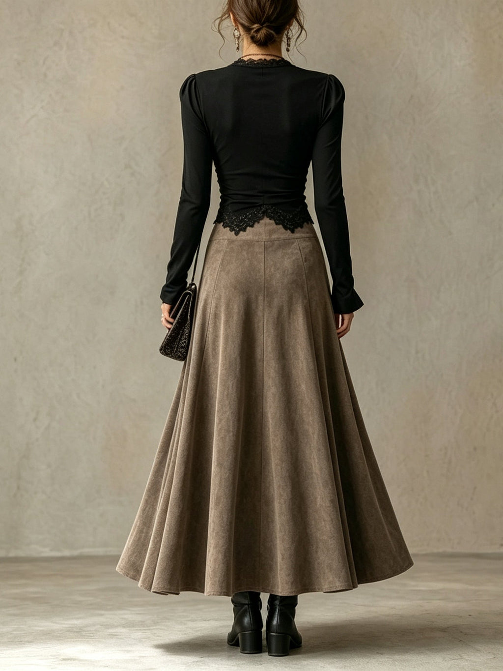 Albane | Completo Top in Pizzo e Gonna Lunga Scamosciata, Nero e Tortora