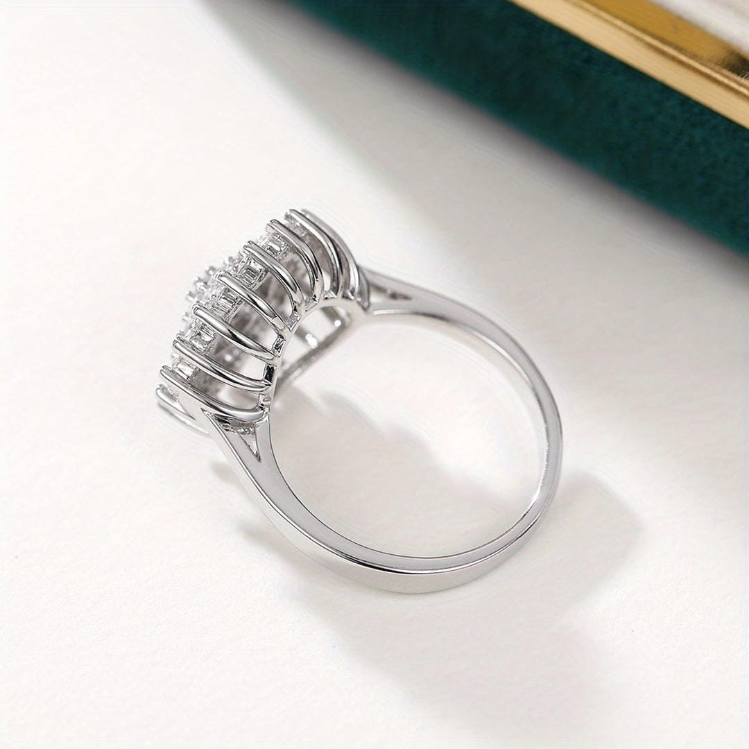Anello Statement con Cluster di Cristalli