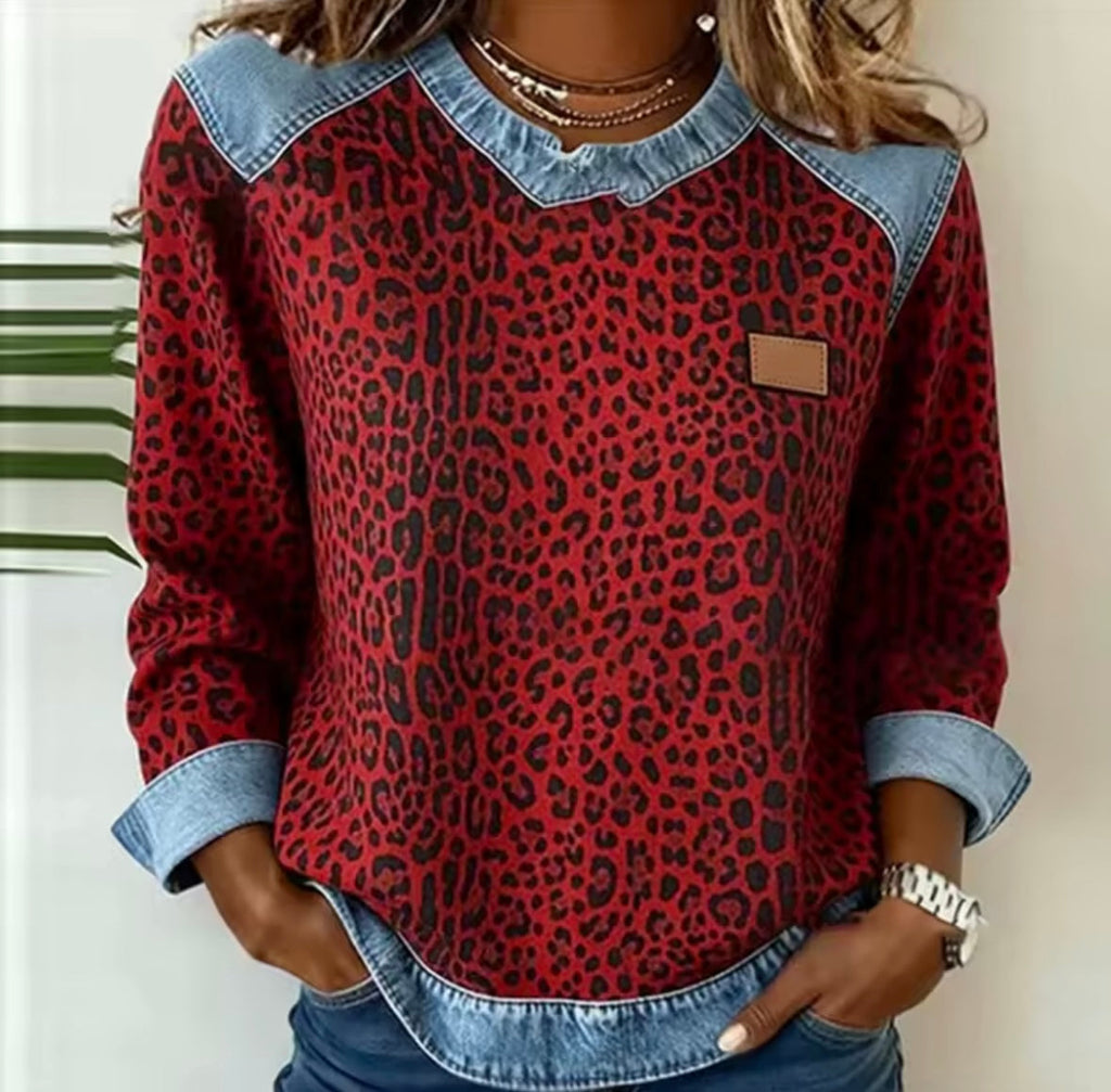 Hollyn™ | Maglione leopardato con colletto in denim