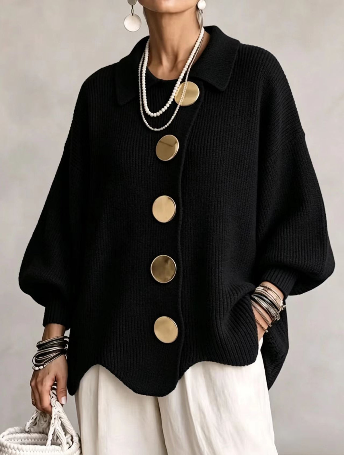 Isadora | Cardigan Oversize con Colletto e Grandi Bottoni Metallici