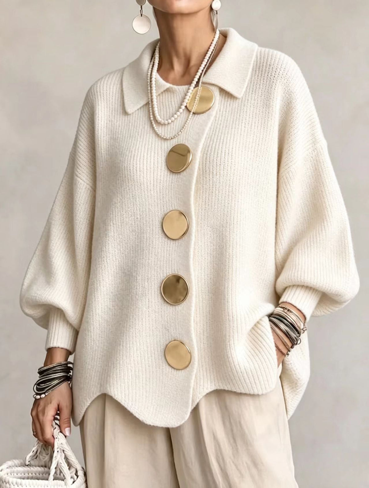 Isadora | Cardigan Oversize con Colletto e Grandi Bottoni Metallici