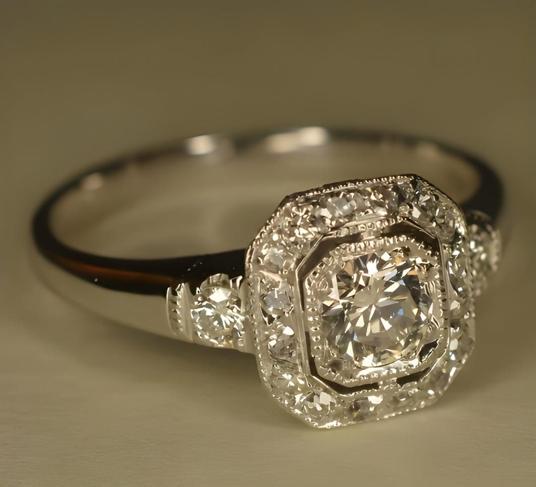 Anello Vintage Argento con Cristalli