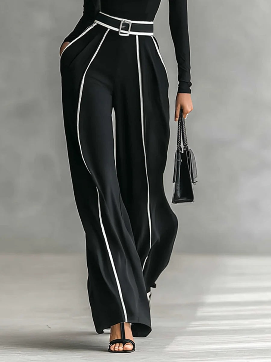 Adèle | Completo Collo Alto con Profili Bianchi e Pantalone Largo