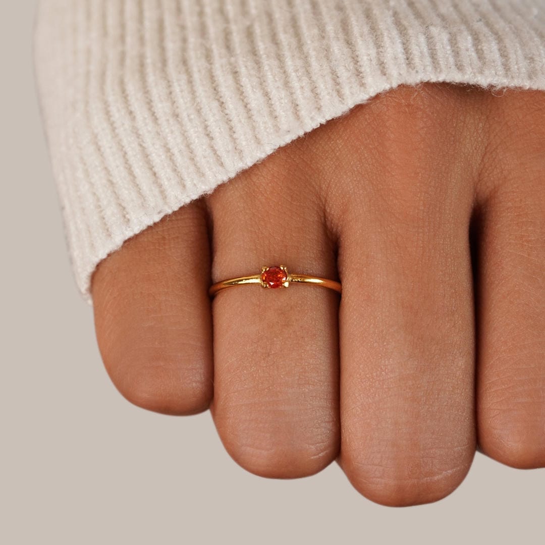 Anello con Pietra del Mese di Nascita