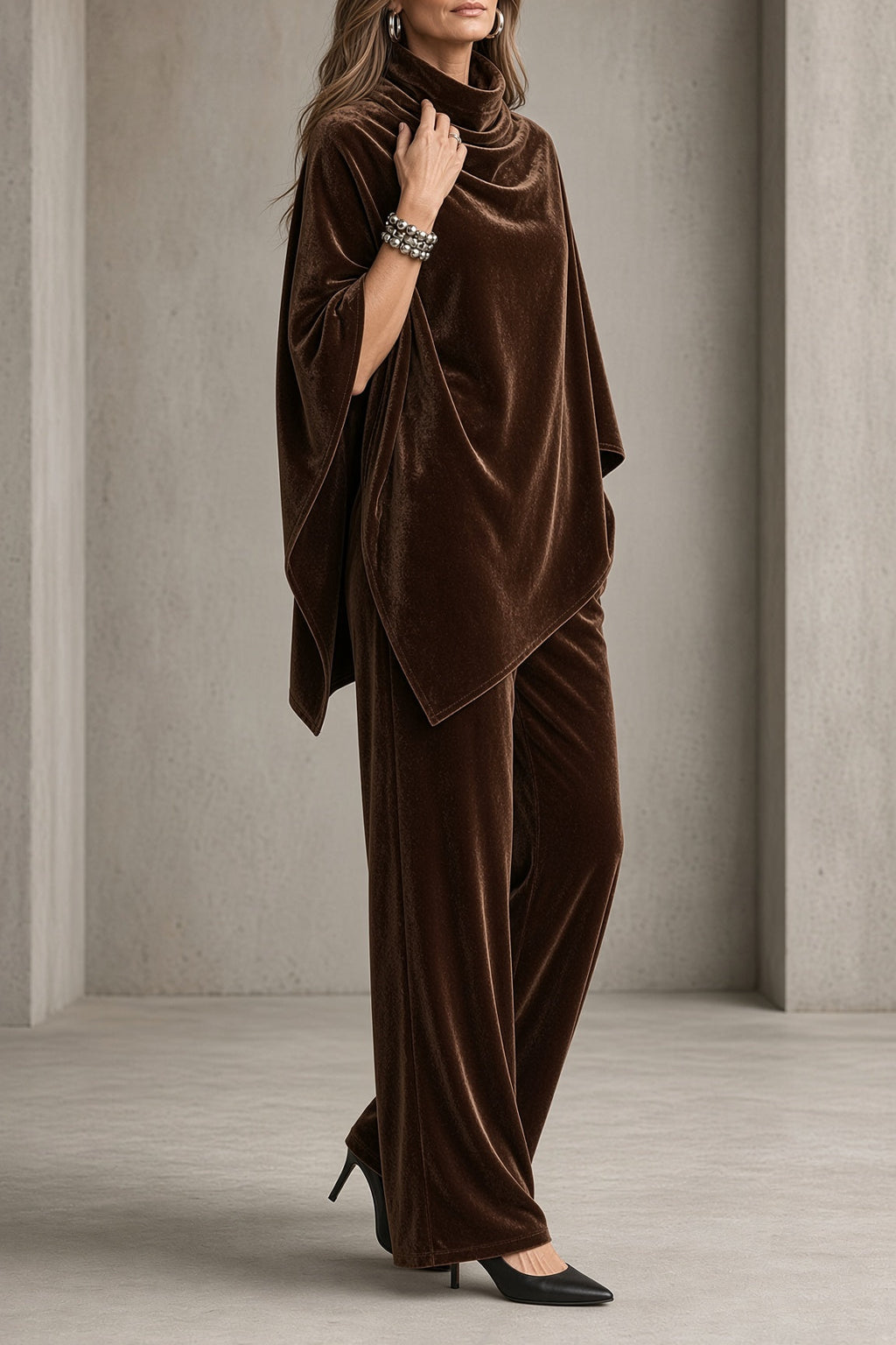 Monica | Completo in Velluto con Poncho