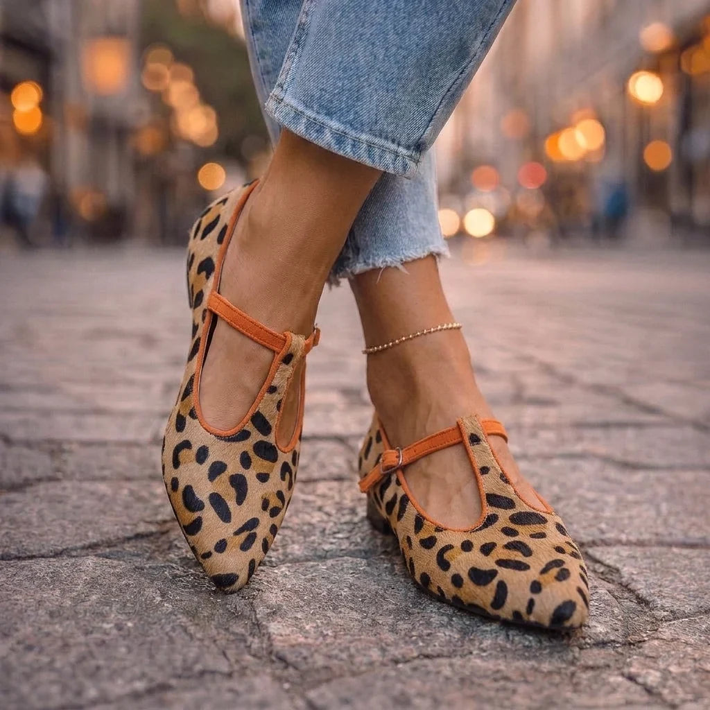 Celeste – Ballerine a Punta con Doppia Fibbia